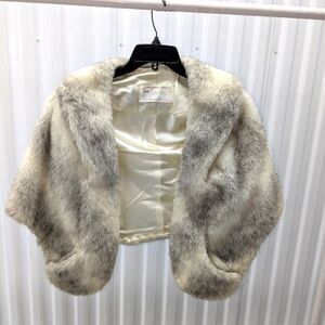 Womens, Sears Roebuck & Co, Vintage Faux Fur Wrap / Shawl, Lined, Pockets Medium